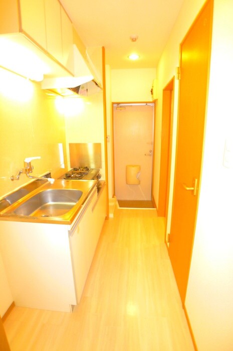 物件内観写真16　(廊下)