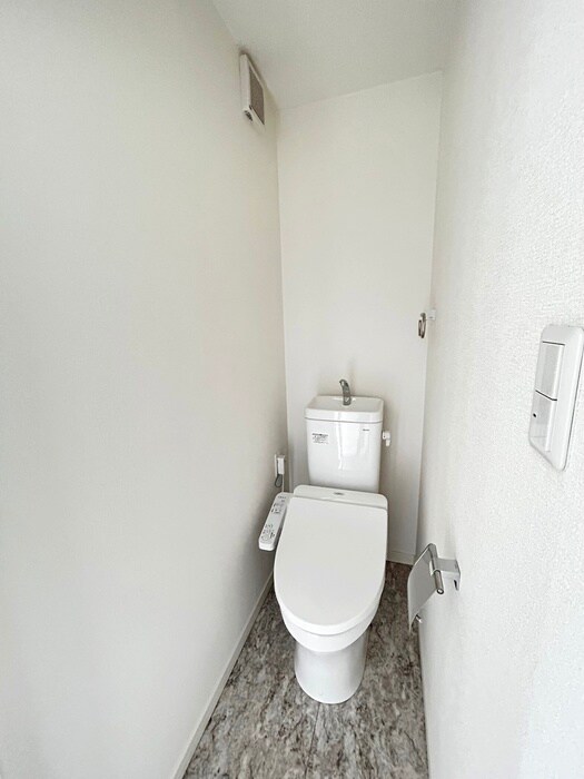 物件内観写真14　(トイレ)