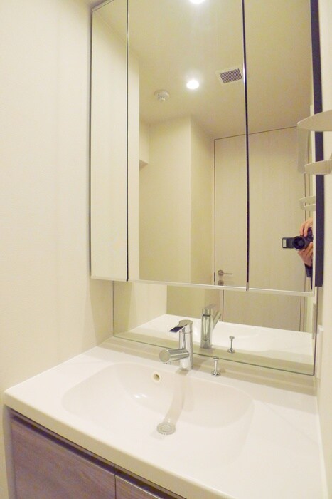 物件内観写真12　(洗面)