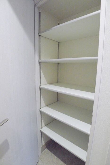 物件内観写真16　(靴箱)