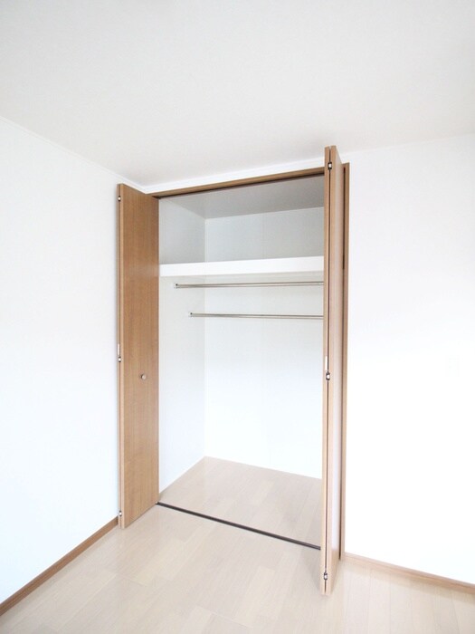 物件内観写真10　(収納)