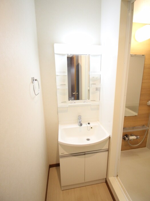 物件内観写真13　(洗面)