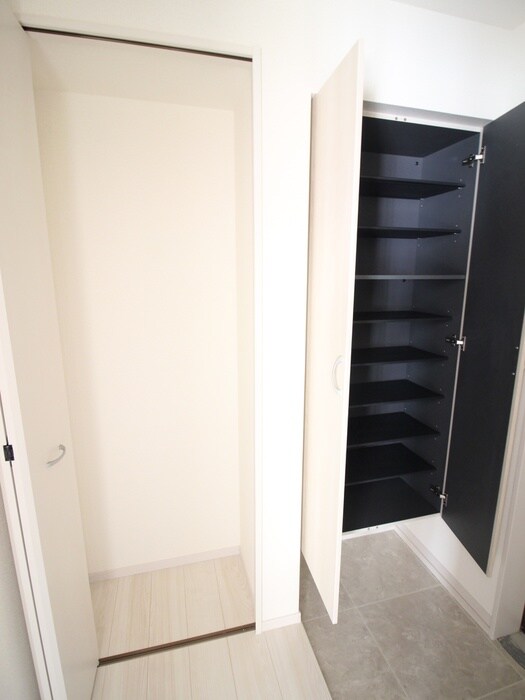 物件内観写真16　(靴箱)