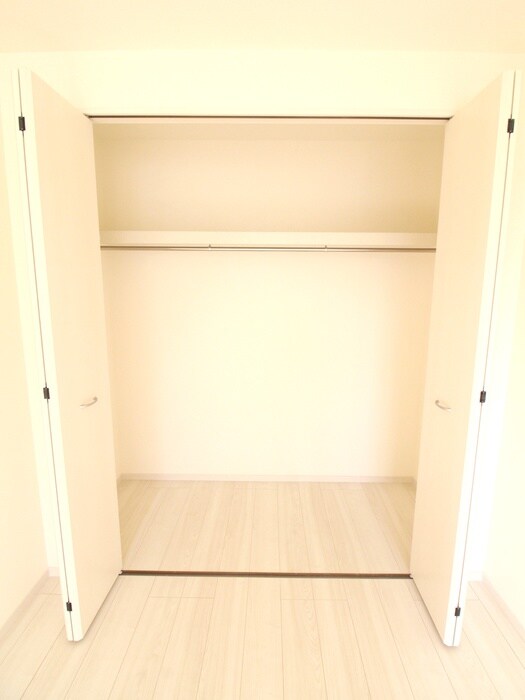 物件内観写真18　(収納)