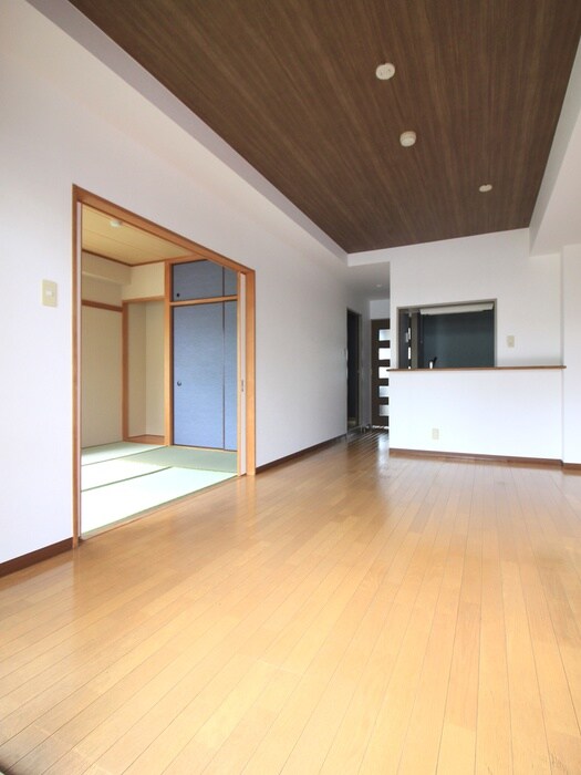 物件内観写真5　(居室)