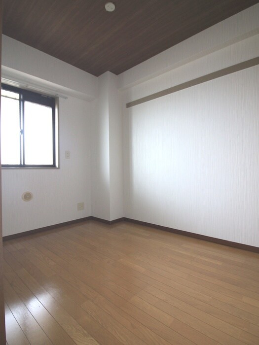 物件内観写真15　(居室)