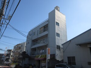 リバ－サイドビル外観写真