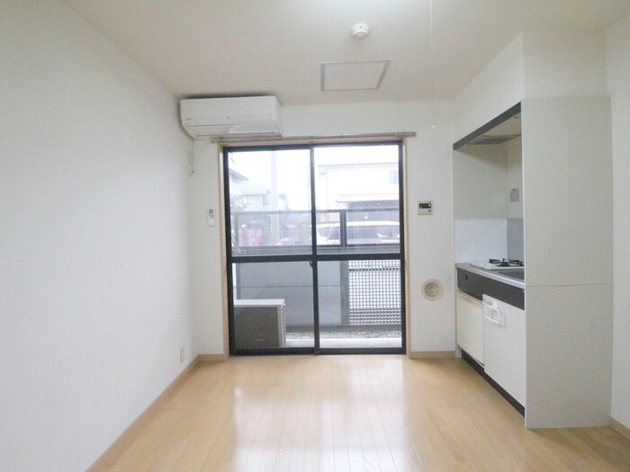 物件内観写真10　(居室)