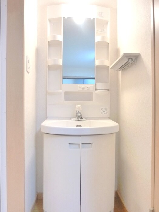 物件内観写真12　(洗面)