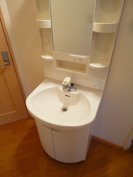 物件内観写真15　(洗面)