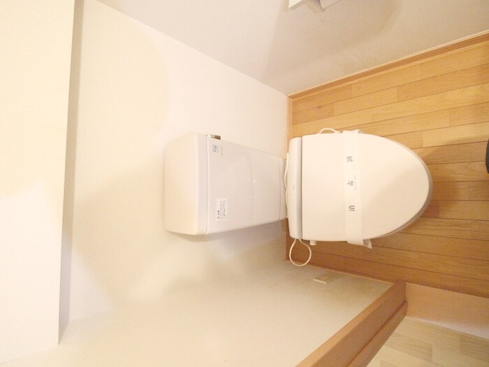 物件内観写真16　(トイレ)