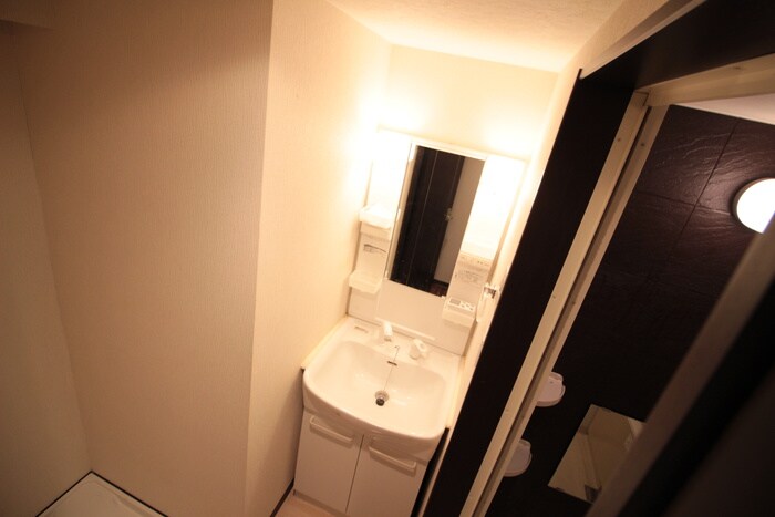 物件内観写真11　(洗面)