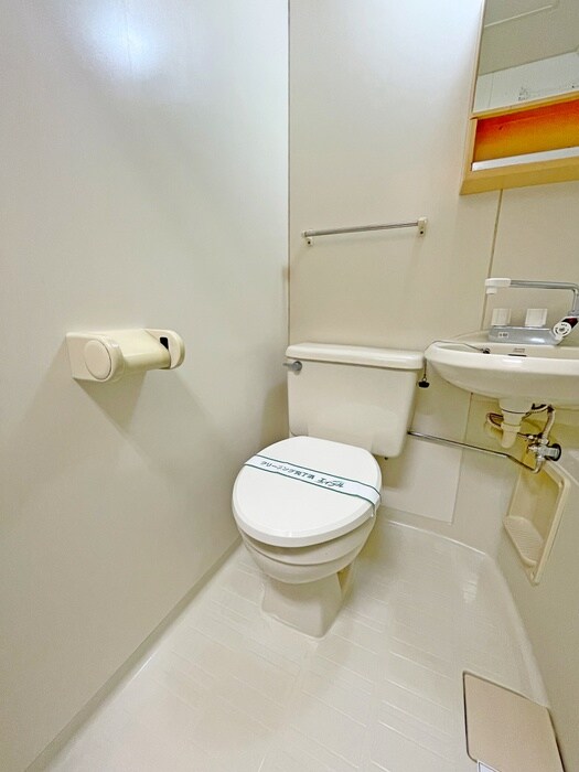 物件内観写真11　(トイレ)