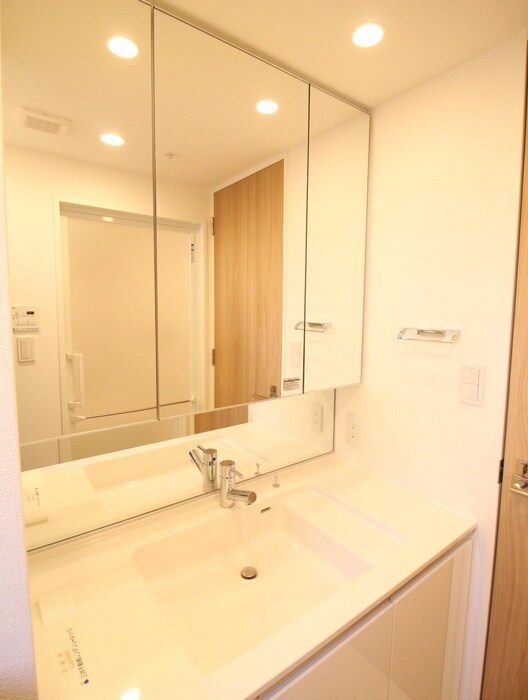 物件内観写真7　(洗面)