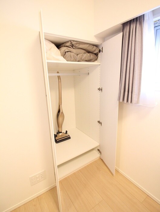 物件内観写真10　(収納)