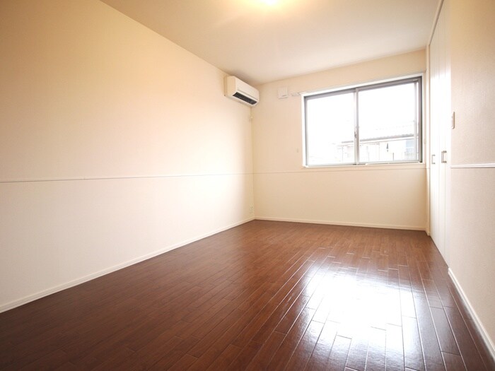 物件内観写真16　(室内からの展望)