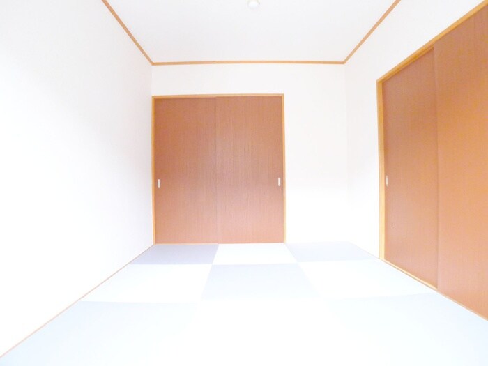 物件内観写真9　(居室)