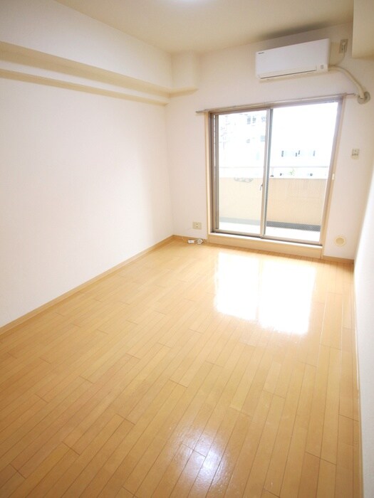 物件内観写真21　(室内からの展望)