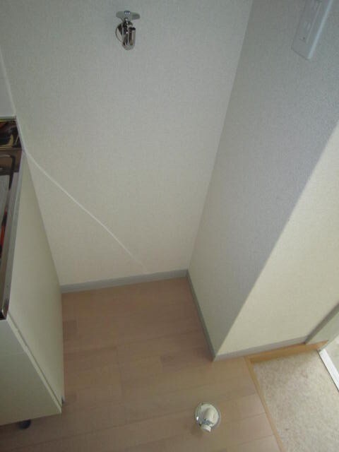 物件内観写真13　(洗濯機置場)