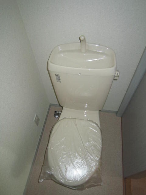 物件内観写真14　(トイレ)