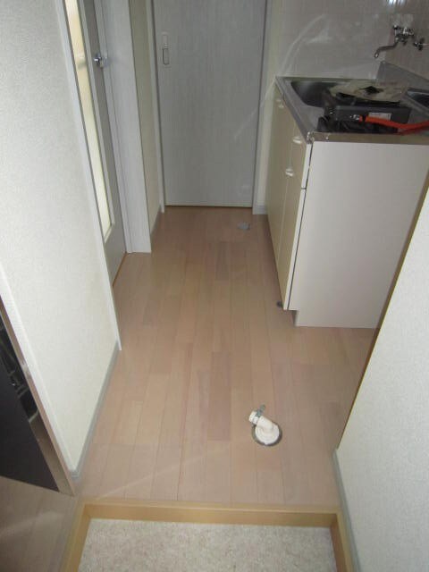 物件内観写真16　(廊下)