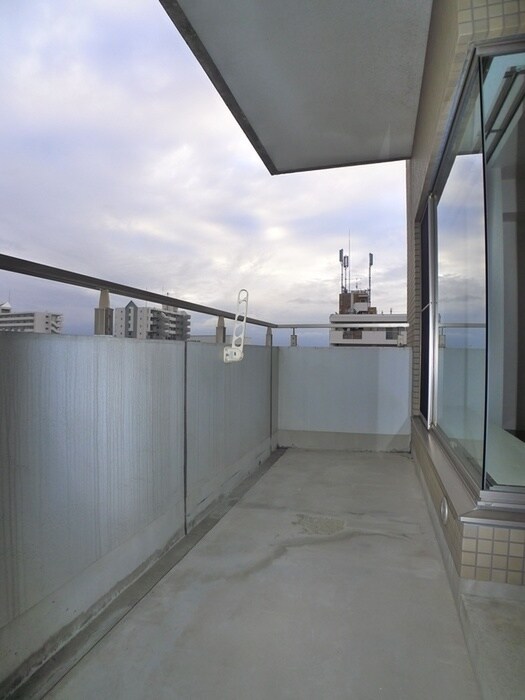 物件内観写真8　(ベランダ・バルコニー)