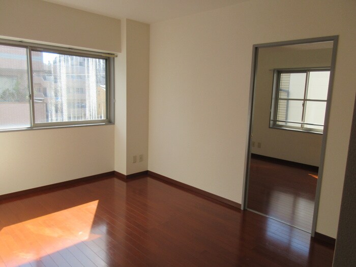 物件内観写真13　(居室)