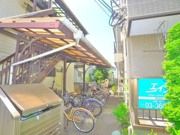 物件外観写真6　(駐輪場)