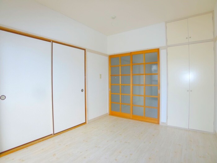 物件内観写真10　(室内からの展望)