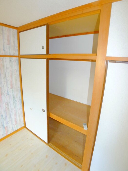 物件内観写真12　(収納)