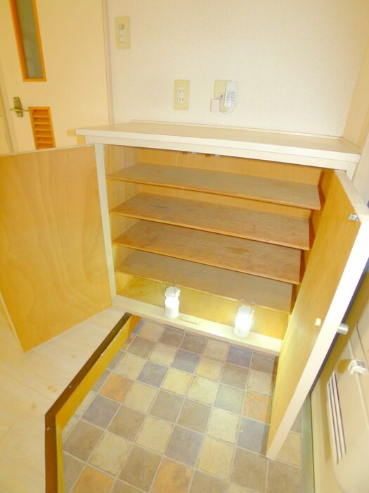 物件内観写真17　(靴箱)