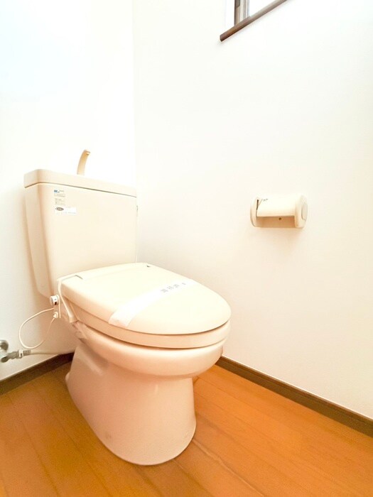 物件内観写真14　(トイレ)