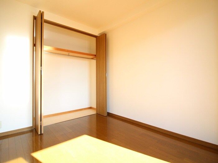 物件内観写真10　(収納)