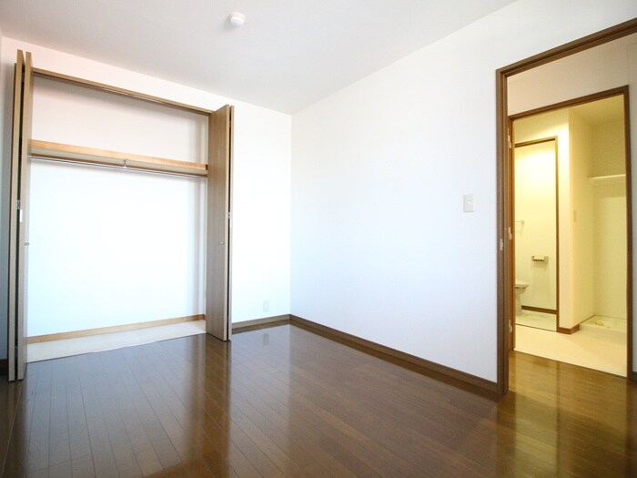 物件内観写真19　(居室)