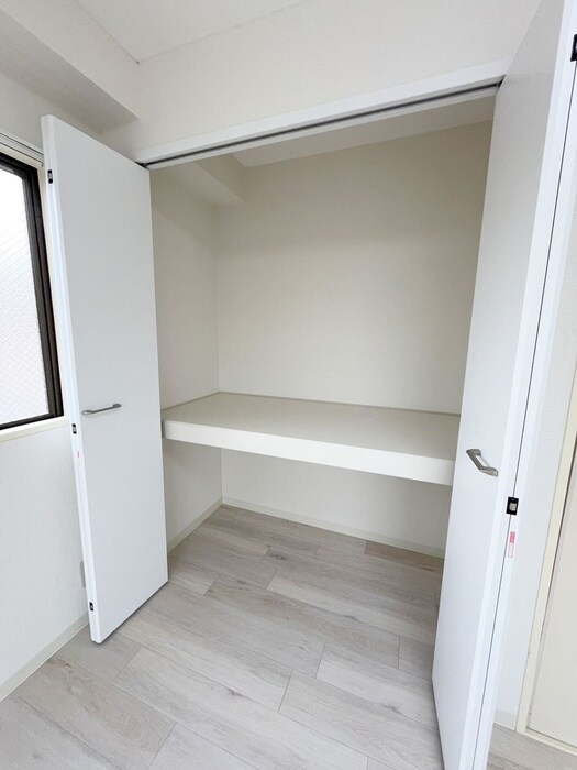 物件内観写真11　(収納)