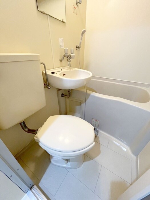 物件内観写真13　(トイレ)