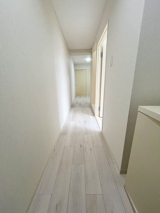 物件内観写真22　(廊下)
