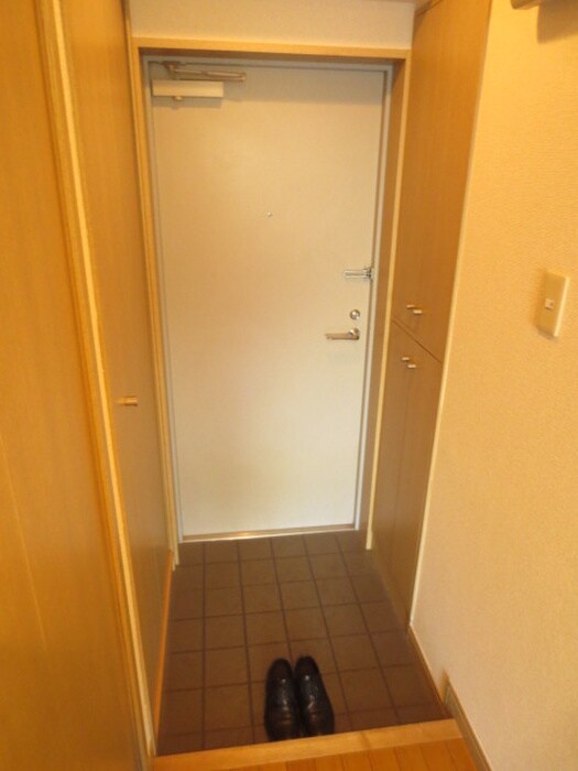 物件内観写真14　(玄関)