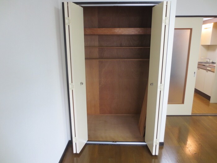 物件内観写真9　(収納)