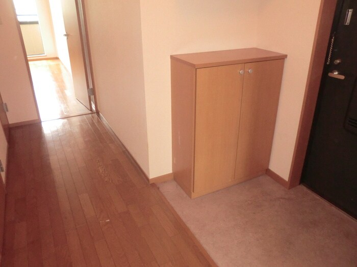 物件内観写真8　(靴箱)