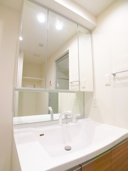 物件内観写真10　(洗面)