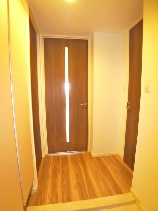 物件内観写真19　(廊下)