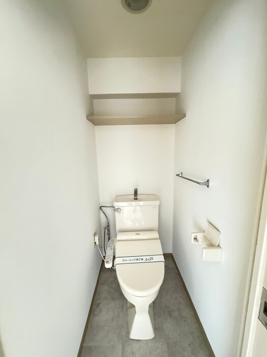 物件内観写真12　(トイレ)