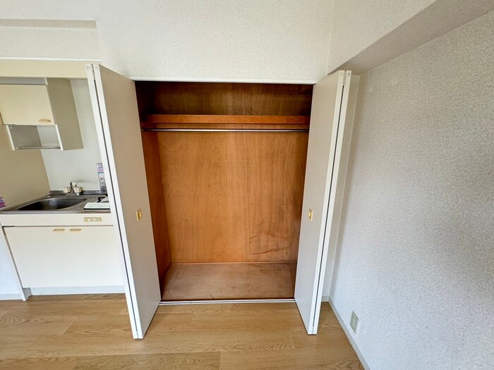 物件内観写真15　(収納)