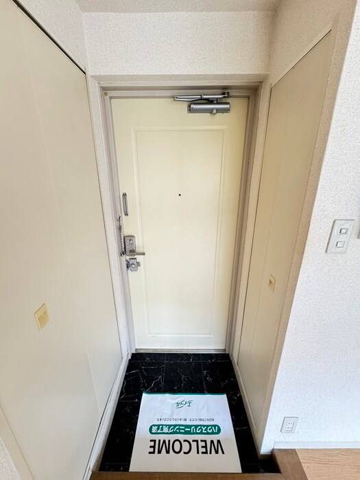 物件内観写真20　(玄関)