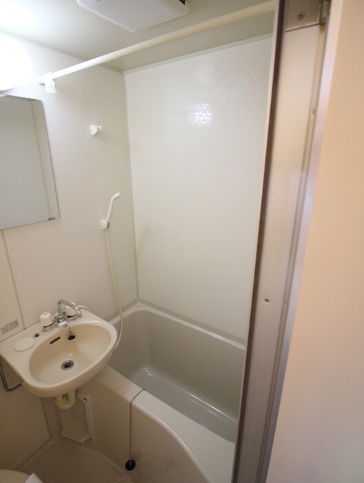 物件内観写真12　(バス／シャワールーム等)