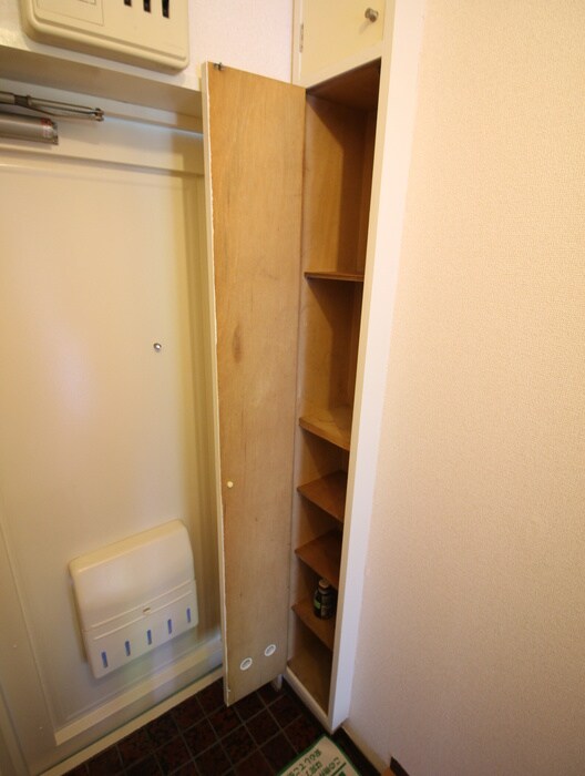 物件内観写真15　(靴箱)