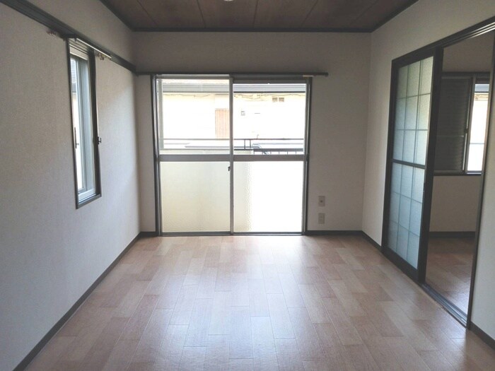 物件内観写真5　(居室)