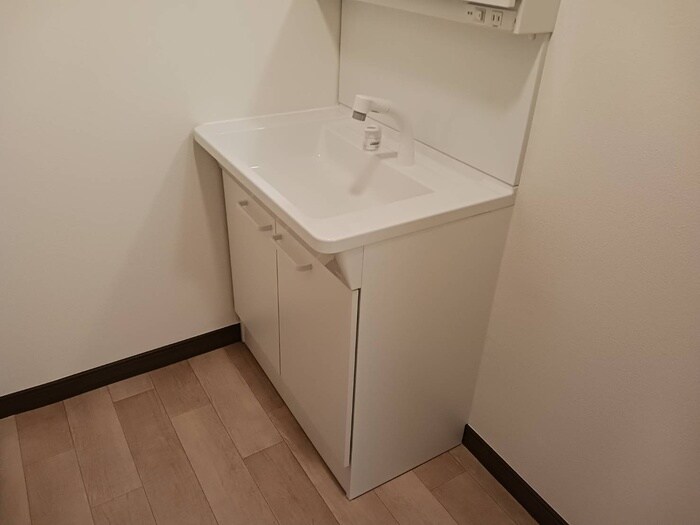 物件内観写真12　(洗面)