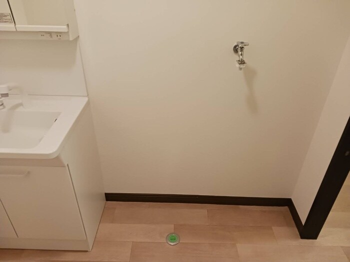 物件内観写真13　(洗濯機置場)